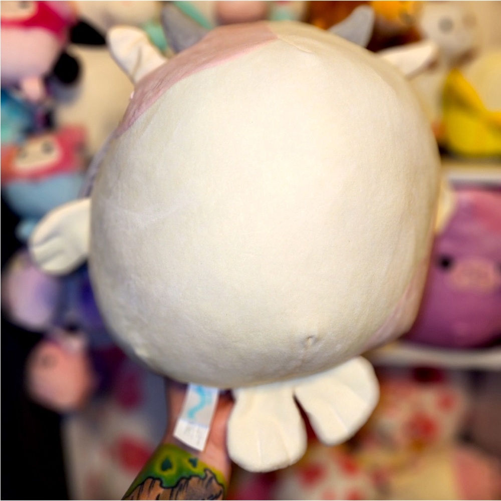 12” Malia the Seacow Squishmallows™ NWT - Picture 7 of 7
